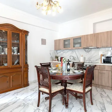 Rumi's House-port,old Town,100 Doors Church In The Heart Of Parikia *