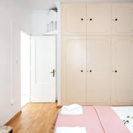 Holiday home Rumi's House-port,old Town,100 Doors Church In The Heart Of Parikia *