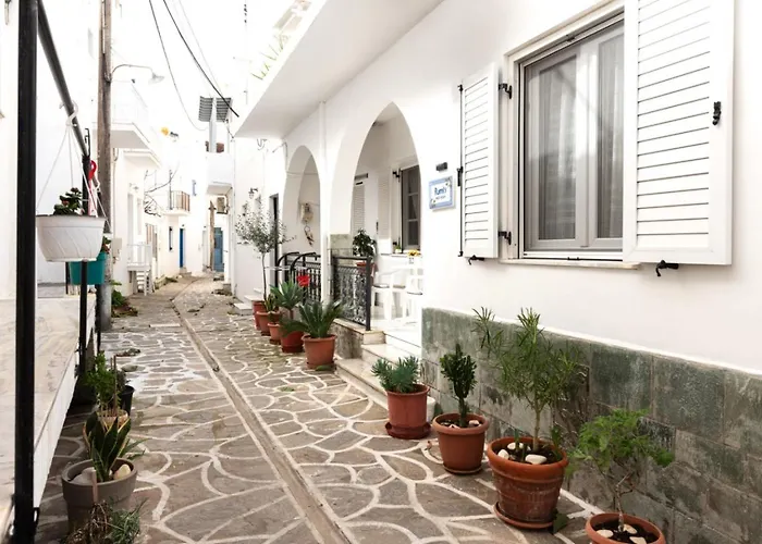 Rumi's House-port,old Town,100 Doors Church In The Heart Of Parikia Holiday home