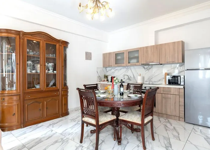 Rumi's House-port,old Town,100 Doors Church In The Heart Of Parikia *