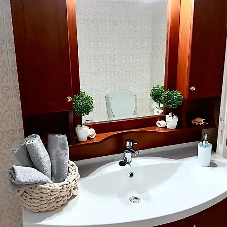 Rumi's House In The Heart Of Parikia * Парос