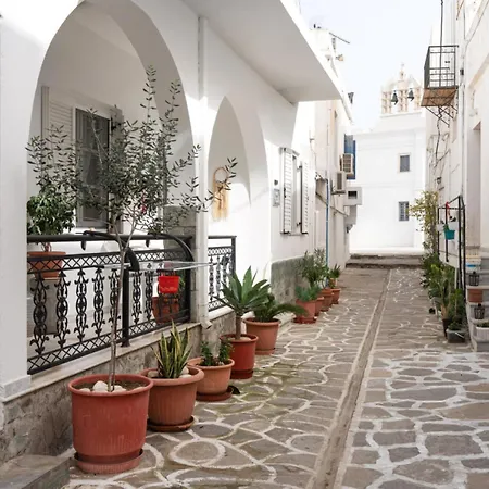 Σπίτι διακοπών Rumi's House-port,old Town,100 Doors Church In The Heart Of Parikia