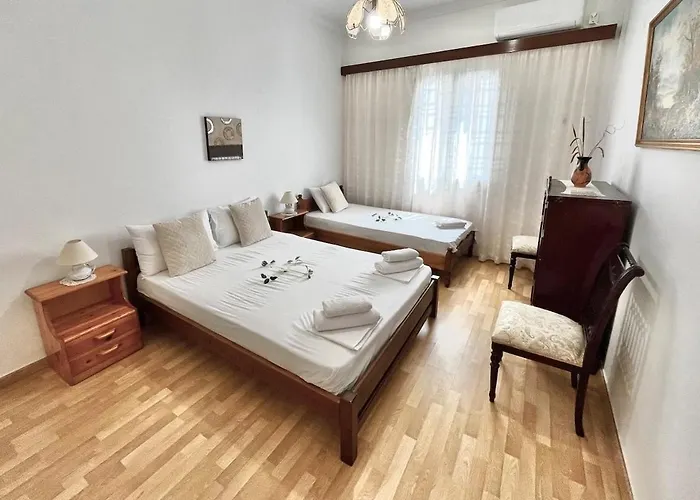 Rumi's House In The Heart Of Parikia *